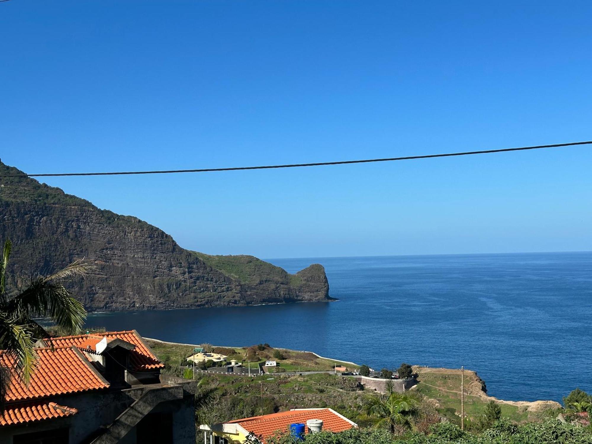 Residencia Mendonca Apartment Sao Roque Do Faial Luaran gambar